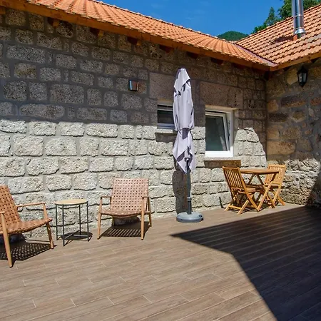 Chalet Villas Geres Βίλα *