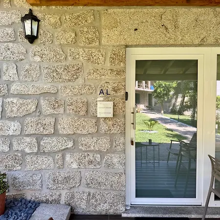 Chalet Villas Geres *