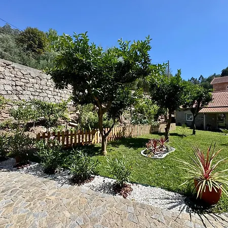 Chalet Villas Geres * Geres