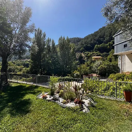 Chalet Villas Geres