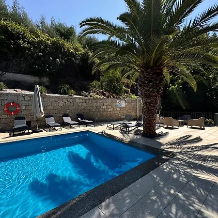 Chalet Villas Geres *