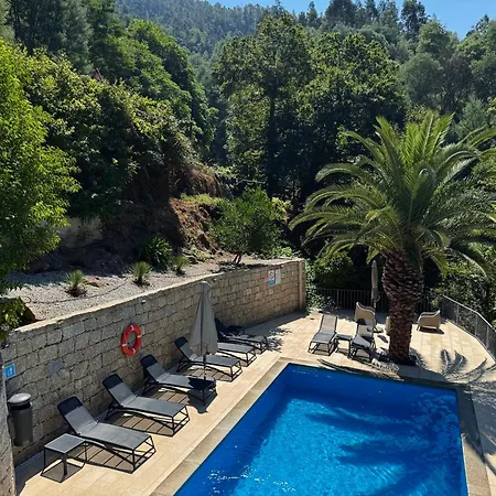 Chalet Villas Geres Villa